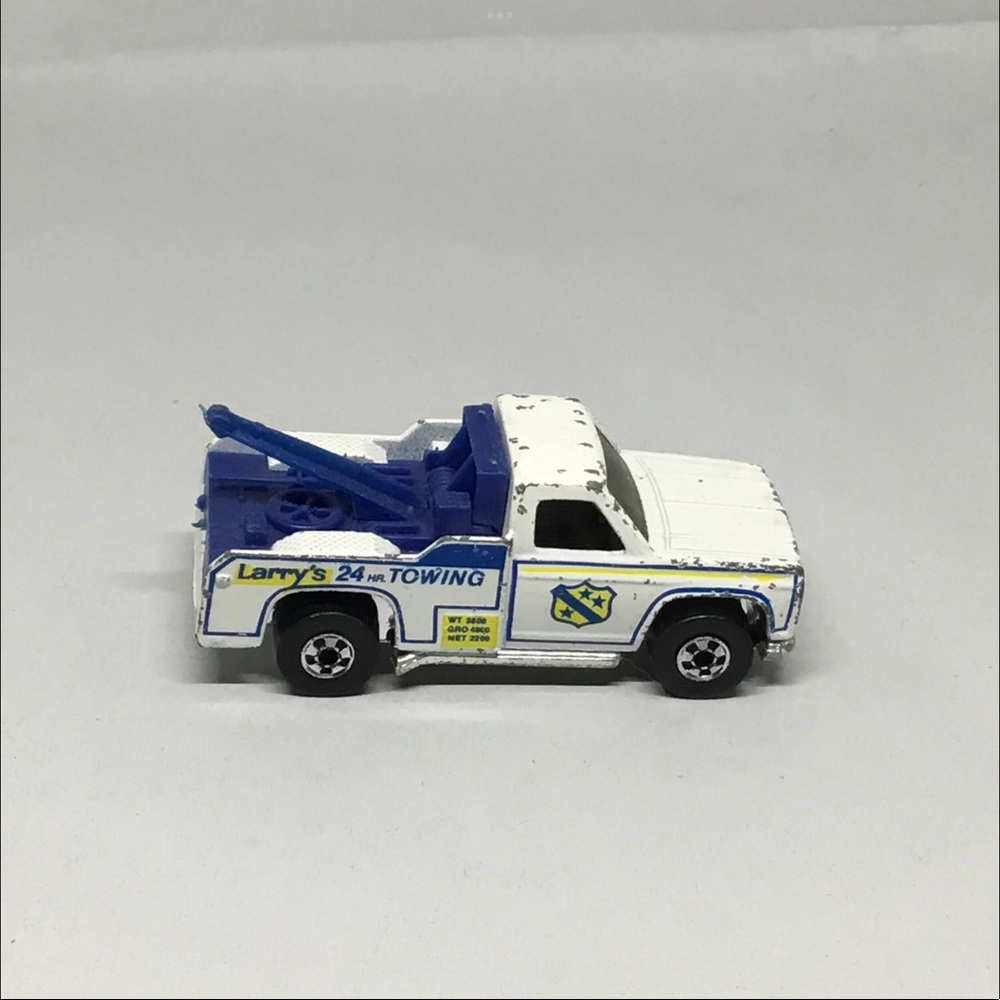 Vintage Hot Wheels Mattel 1974 Larry’s 24hr Towing Matchbox Car - Picture 2 of 8
